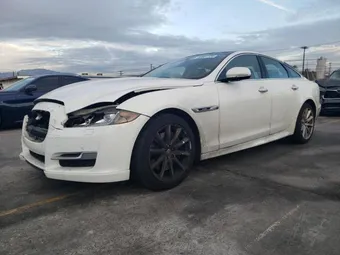 2016 Jaguar XJ-Series SAJWA1C76G8W01559