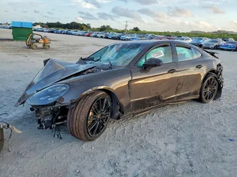 2018 Porsche Panamera WP0AA2A74JL109537