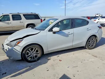 2020 Toyota Yaris 3MYDLBYV6LY712268