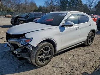 2020 Alfa Romeo ZASPAJAN5L7C90945