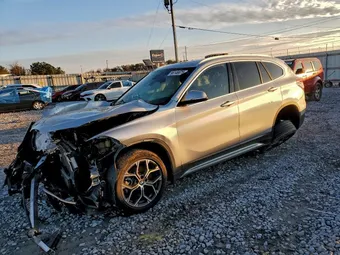 2021 BMW X1 WBXJG7C06M5T57991