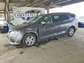 2018 Chrysler Pacifica Hybrid 2C4RC1N79JR172724