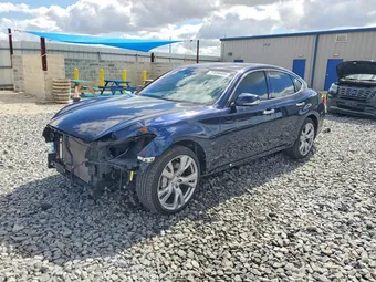 2018 Infiniti Q70 JN1BY1AR0JM220532