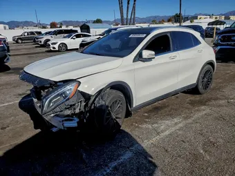 2016 Mercedes-Benz GLA-Class WDCTG4GB2GJ194360