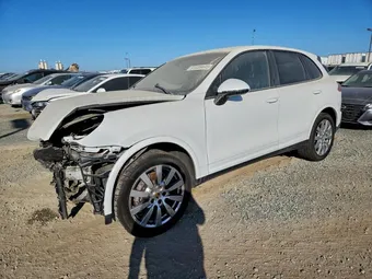 2017 Porsche Cayenne WP1AA2A26HKA91318