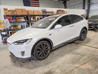 2017 Tesla Model X 5YJXCBE24HF043698