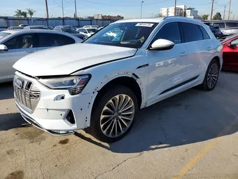 2019 Audi e-tron WA1VABGE7KB020781