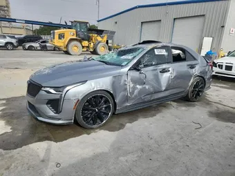 2022 Cadillac CT4V 1G6DD5RL4N0117624