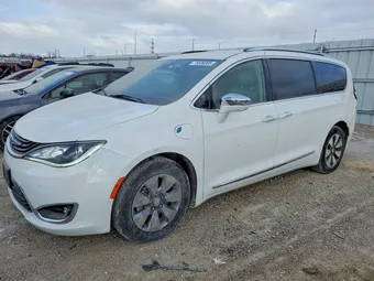 2018 Chrysler Pacifica Hybrid 2C4RC1N78JR126821