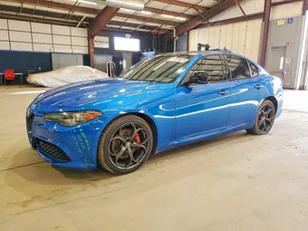 2018 Alfa Romeo ZARFAEEN2J7596302