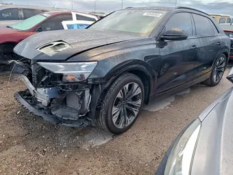 2024 Audi Q8 WA1FVBF15RD002236