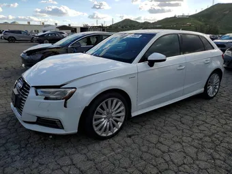2017 Audi A3 Sportback WAUTPBFF6HA140248
