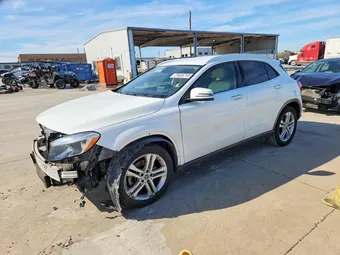2018 Mercedes-Benz GLA-Class WDCTG4EBXJJ494478