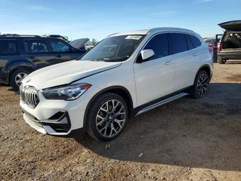 2021 BMW X1 WBXJG7C03M3M67036