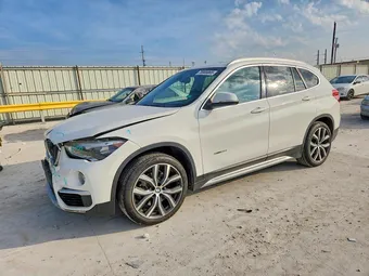 2016 BMW X1 WBXHT3C33GP883355