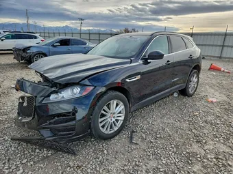 2019 Jaguar F-PACE SADCK2FX3KA366690
