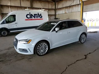 2016 Audi A3 WAUSPBFFXGA118327