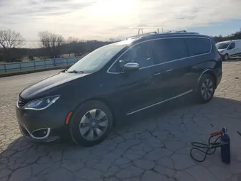 2018 Chrysler Pacifica Hybrid 2C4RC1N72JR262328