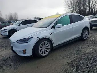 2017 Tesla Model X 5YJXCBE25HF042723