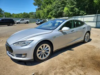 2016 Tesla Model S 5YJSA1E2XGF123791 Lot 60200076