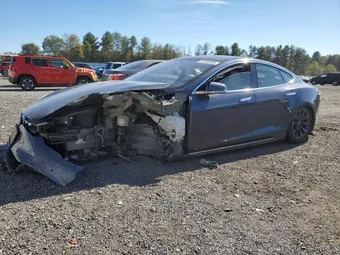2019 Tesla Model S 5YJSA1E24KF339371
