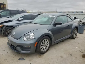 2018 Volkswagen Beetle 3VWFD7AT3JM717309