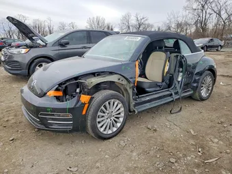 2019 Volkswagen Beetle 3VW5DAAT4KM510566