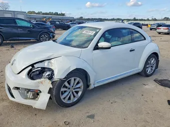 2017 Volkswagen Beetle 3VWF17AT1HM624937