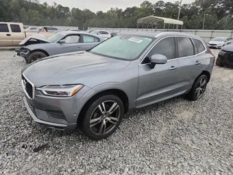 2018 Volvo XC60 LYV102RK3JB074067