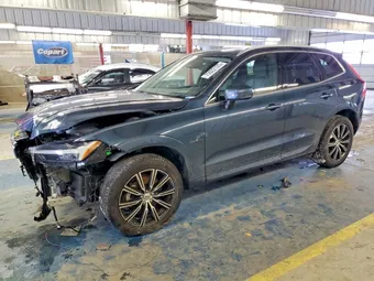 2021 Volvo XC60 YV4102DK3M1808853