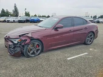 2019 Alfa Romeo ZARFAMAN0K7610053