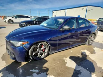 2019 Alfa Romeo ZARFAMBNXK7600743