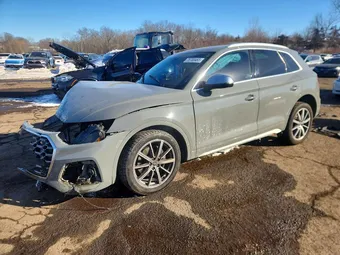 2022 Audi SQ5 WA1A4AFY7N2046443