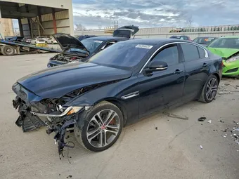 2017 Jaguar XE SAJAJ4BV5HA959127