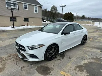 2021 Mercedes-Benz A-Class W1K3G4FB2MJ256736