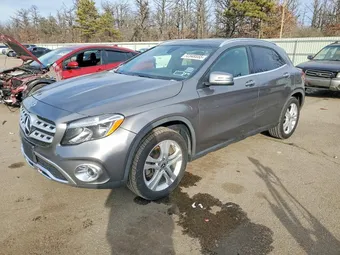 2018 Mercedes-Benz GLA-Class WDCTG4GBXJJ481842
