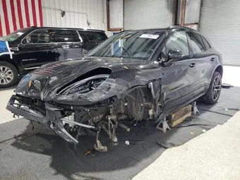 2023 Porsche Macan WP1AG2A52PLB40015
