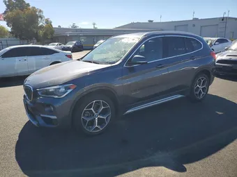 2016 BMW X1 WBXHT3Z35G4A50135