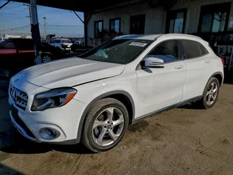 2019 Mercedes-Benz GLA-Class WDCTG4GB7KJ551069