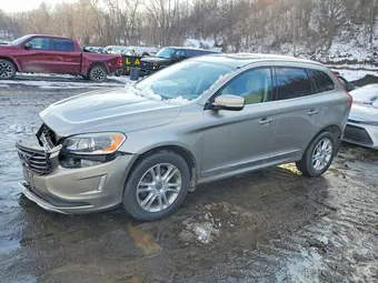 2016 Volvo XC60 YV4612RM5G2845933