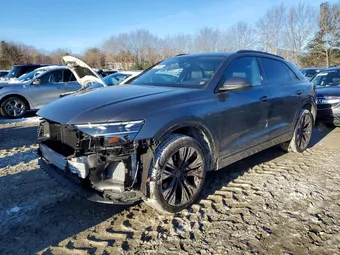 2025 Audi Q8 WA1AVBF10SD040702