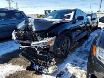 2017 Maserati Levante ZN661XUS2HX226960