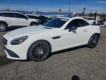 2017 Mercedes-Benz SLC-Class WDDPK3JA0HF135530