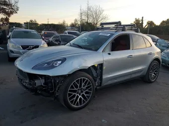 2020 Porsche Macan WP1AA2A56LLB03609