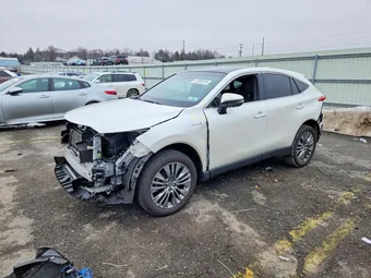 2021 Toyota Venza JTEAAAAH7MJ017062