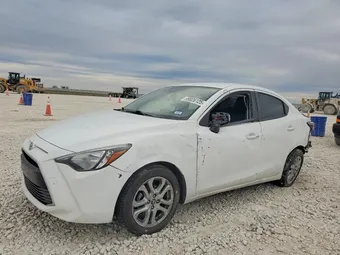2017 Toyota Yaris 3MYDLBYV3HY172921
