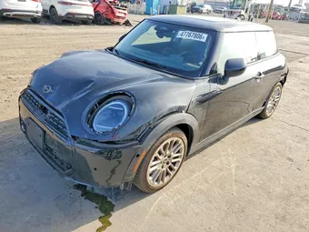 2025 Mini Cooper WMW13GD04S2X06990