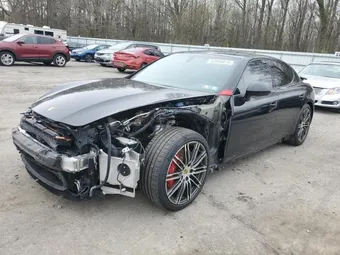 2016 Porsche Panamera WP0AF2A7XGL080328
