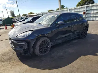 2018 Porsche Macan WP1AA2A54JLB02617