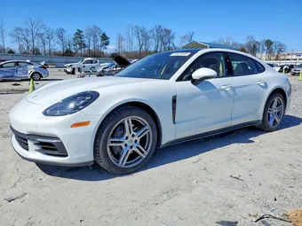 2017 Porsche Panamera WP0AA2A72HL100703